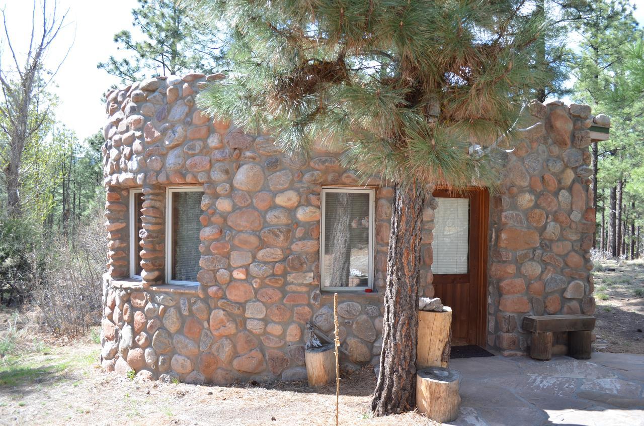 Pueblo Canyon Inn Лос-Аламос Экстерьер фото